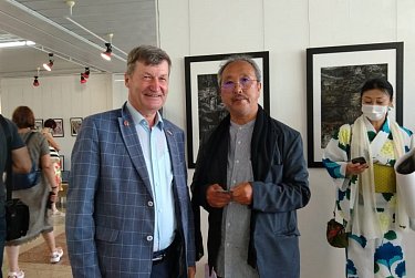 В Оренбурге работает фотовыставка художников Японии